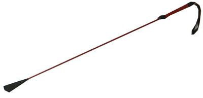 Длинный плетённый стек с наконечником-кисточкой и красной рукоятью 85 см Подиум (черный; красный) 