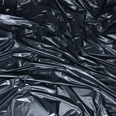 Черная виниловая ткань-простынь для эротических игр Lux Fetish (черный) 