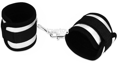 Серебристо-черные наручники Struggle My Handcuff LoveToy (серебристый с черным) 