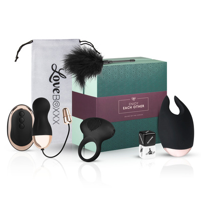 LoveBoxxx Romantic Couples Box подарочный набор для романтичеких пар, 5 секс игрушек (Черный) 