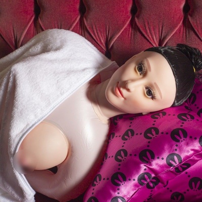 Надувная кукла с вставками 